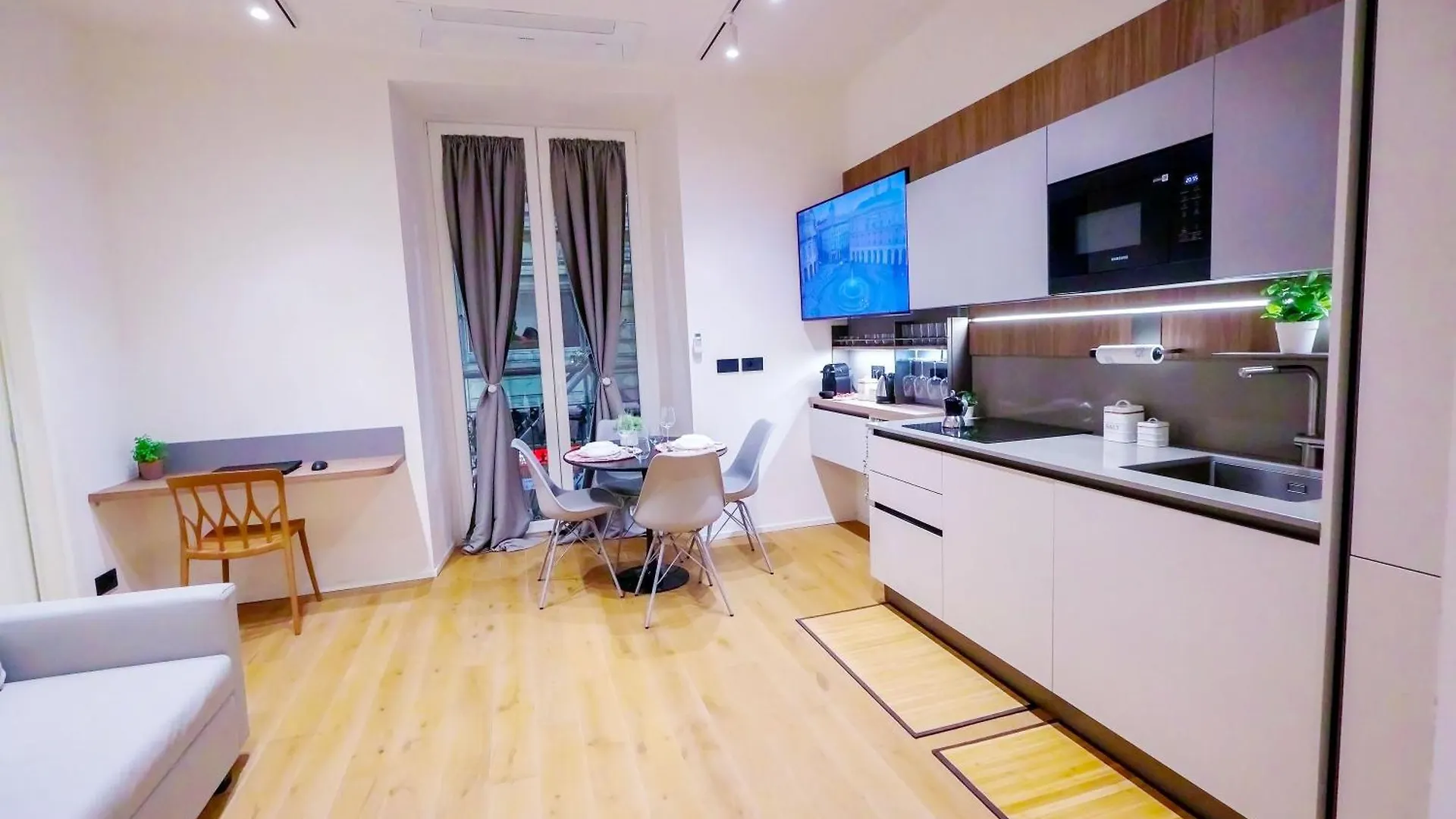 Theater House By Holiday Home 24 Genoa Italy